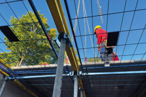 Das Doka Safeflex-System bietet mehr Sicherheit bei Fertigteil- und Ortbetondecken