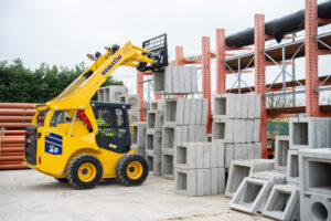 Komatsu Kompaktlader SK40-8 und CK50-8