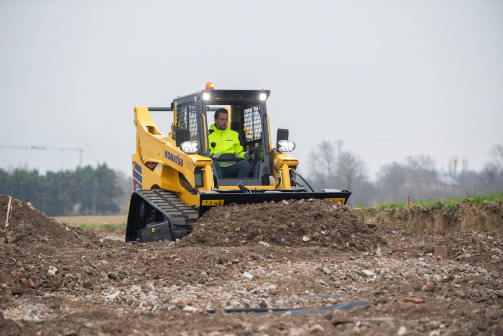 Komatsu Kompaktlader SK40-8 und CK50-8