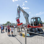 Huppenkothen feiert 70 Jahre Unternehmensgeschichte und präsentiert mit dem Takeuchi TB3150 eine neue Baggergeneration
