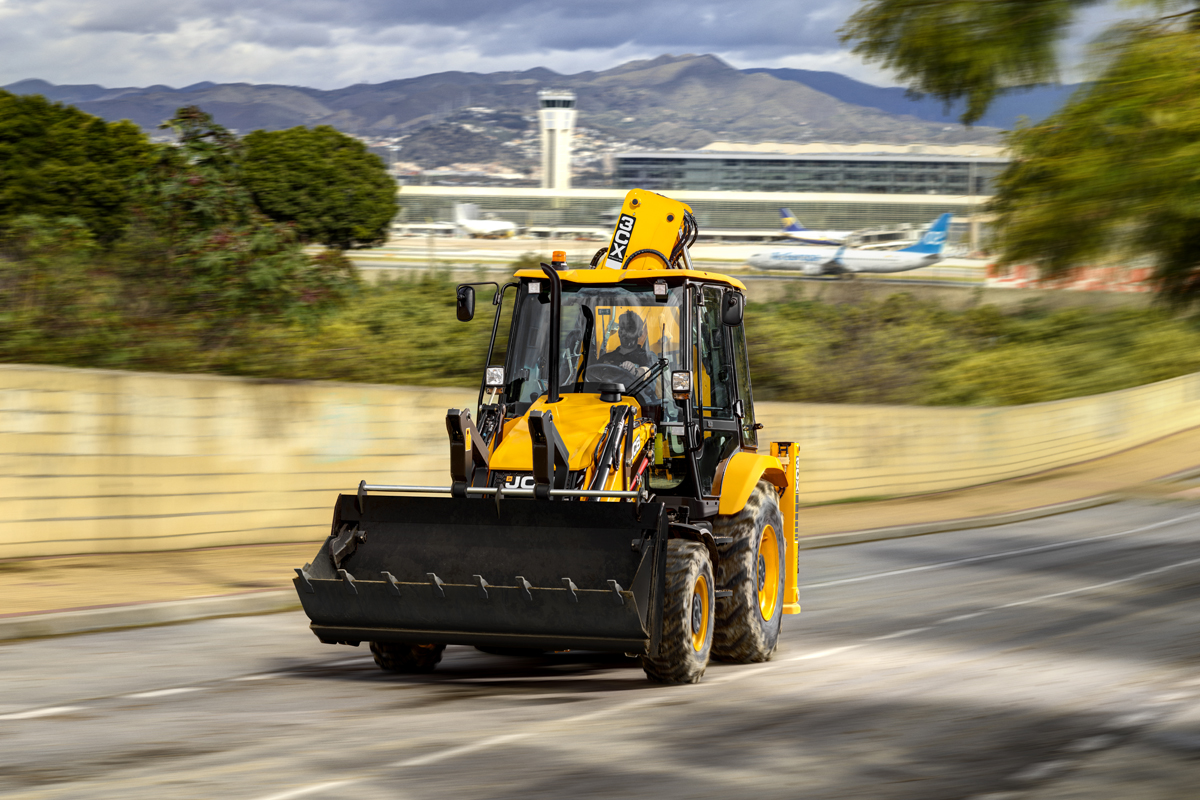 JCB 3CX Sitemaster, neuer Baggerlader als preislich attraktives Einstiegsmodell