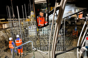 Sennebogen 6113 E im Einsatz beim Großprojekt Haliotis 2