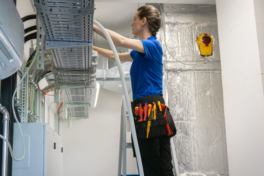 Tanos und Blåkläder entwickeln ToolRig: modulares System für Werkzeugtransport, Workwear und Systainer-Integration für Bauprofis