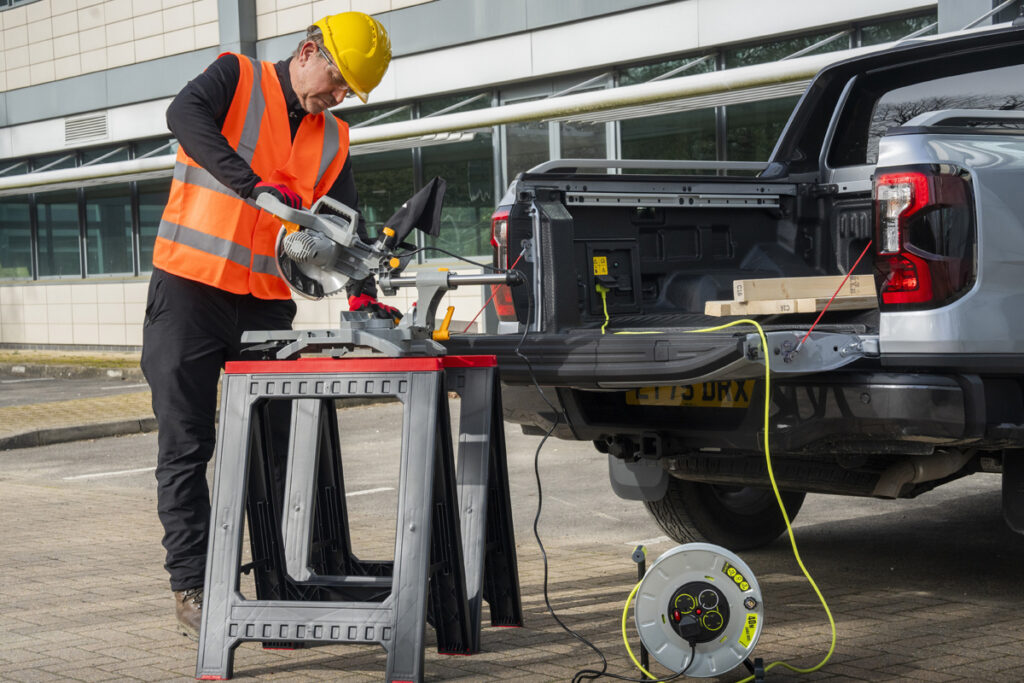 Pro Power Onboard im Ford Ranger Plug-in-Hybrid ersetzt Stromgeneratoren