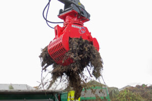 Rotar Sortiergreifer vermeiden Stillstand und sorgen für regelmäßigen Durchsatz in Recycling-Unternehmen
