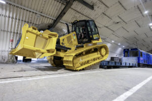 Cat D4M und CP14 aus dem Mietpark von Zeppelin Rental arbeiten auf der Zugspitze