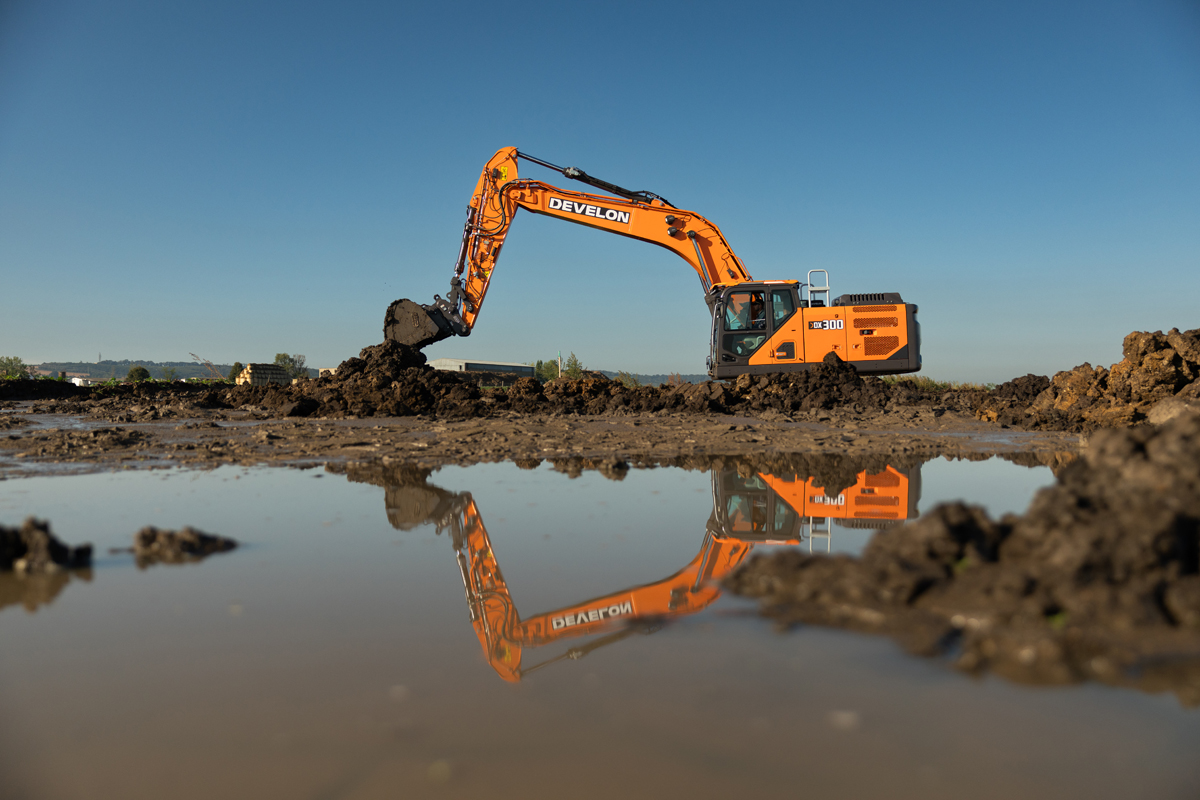Develon hat den neuen 32-Tonnen-Raupenbagger DX300LC-9 auf den Markt gebracht