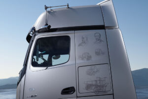 Mercedes-Benz Trucks präsentiert die „130 Years Trucks Edition