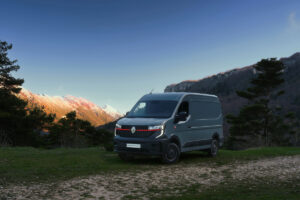 Der Renault Trucks Master Red Edition mit Heckantrieb und als Offroad