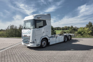 Der DAF XG 350 Electric FAN 6x2 für BDF-Systemverkehr