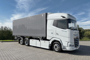 Der DAF XG 350 Electric FAN 6x2 für BDF-Systemverkehr